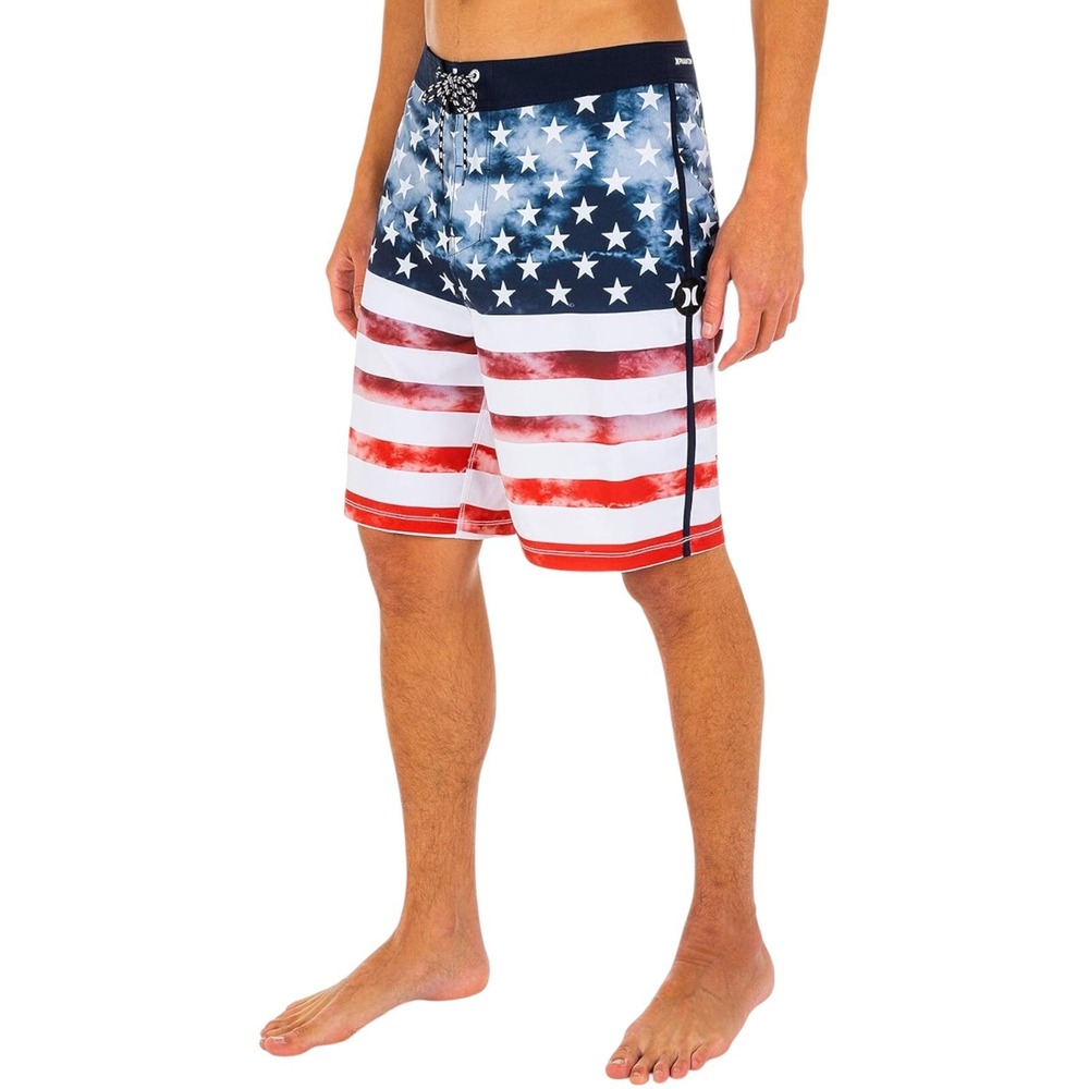 Hurley Men's Patriot Independence 20" Board Shorts – White – Size 32